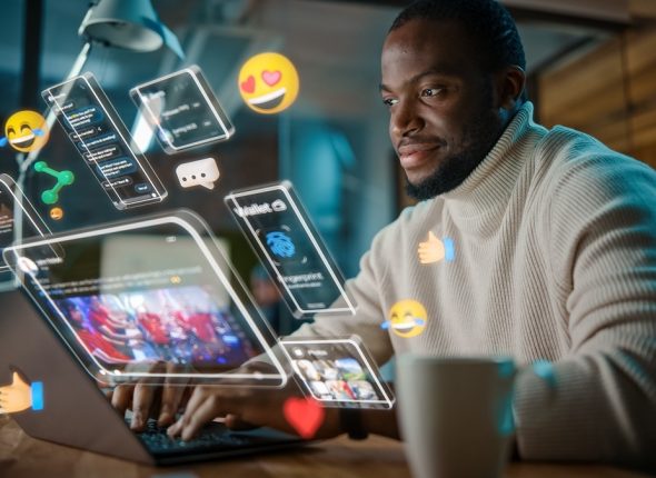 selection-formation-community-manager-252